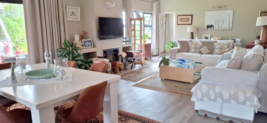 2 Bedroom Property for Sale in Upper Main Street Western Cape